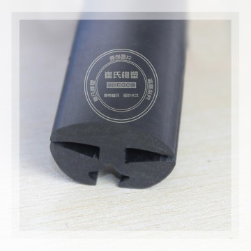 農(nóng)機(jī)擋風(fēng)玻璃膠條,鈑金鏈接縫隙密封膠條,玻璃卡條,三口膠條 農(nóng)機(jī)擋風(fēng)玻璃膠條,鈑金鏈接縫隙密封膠條,玻璃卡條,三口膠條