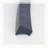 機柜發(fā)泡平板密封條,機柜9字發(fā)泡膠條,機柜密封橡膠條,電氣機柜密封條