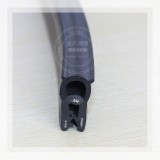 27鋼絲上泡密封橡膠條，三元乙丙復(fù)合式密封條 三元乙丙鋼絲加線膠條 機(jī)械邊緣保護(hù)條
